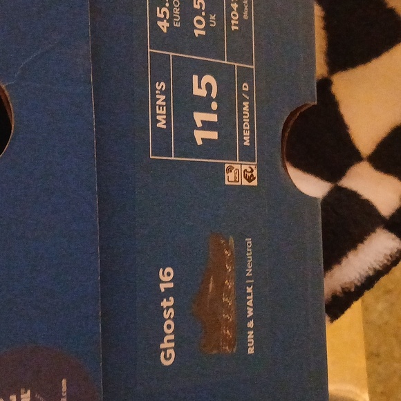 Brooks Ghost 16 Black and Gray Athletic Shoes - Picture 12 of 12